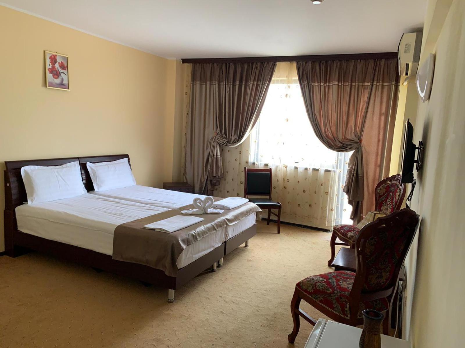 Hotel Orient Mamaia Nord Năvodari Exterior foto